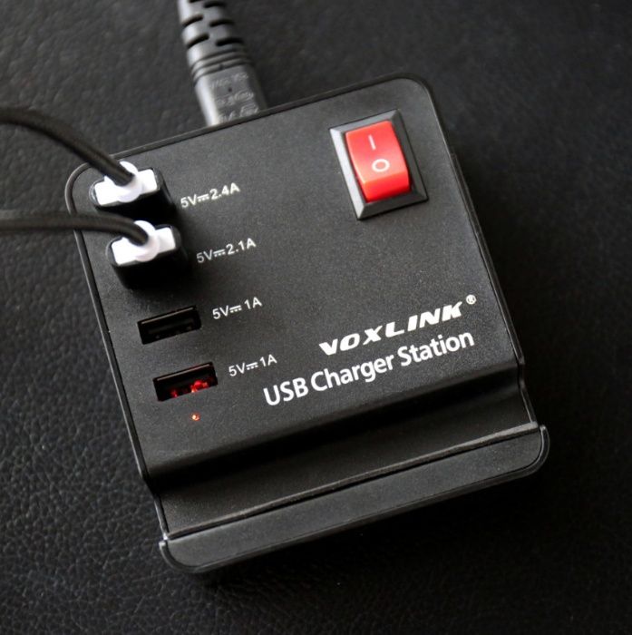 Мощная Фирменная зарядка на 4 порта USB - Voxlink - новое - доставка!