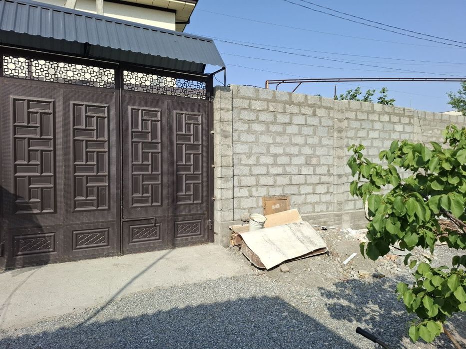 Ховли уй сотилади