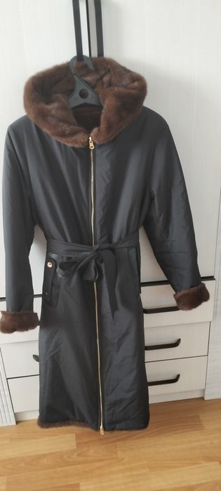 Продам верхнюю одежду