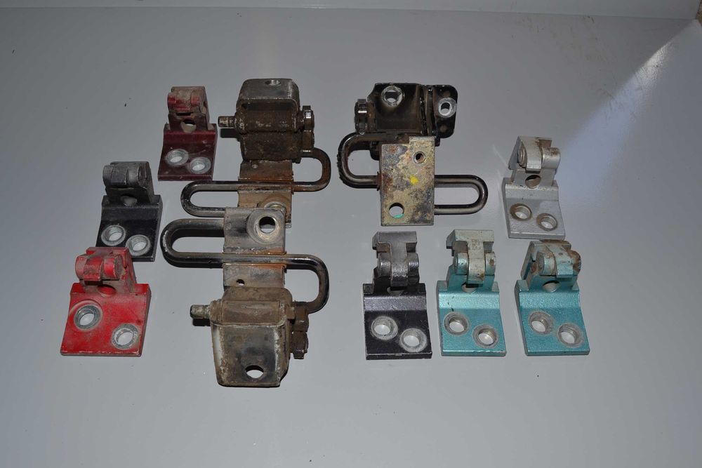 Кронштейн, подушка, навесы дверные гольф, пассат, ауди, венто