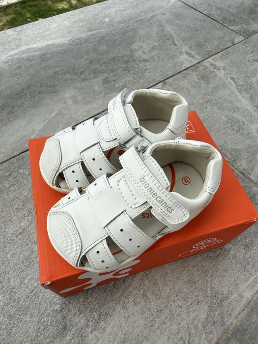 Sandale Biomecanics din piele albe nr. 20