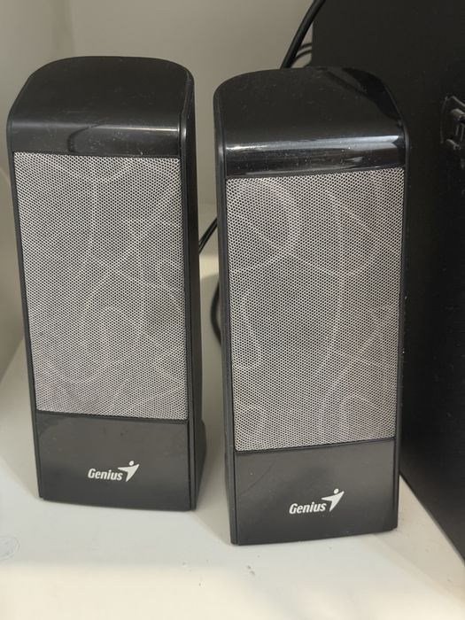 Компьютерные колонки Genius