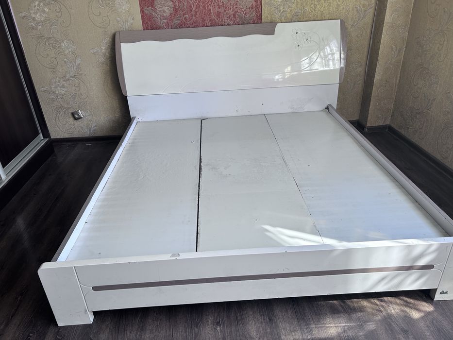 Продам кровать  кровать кровать