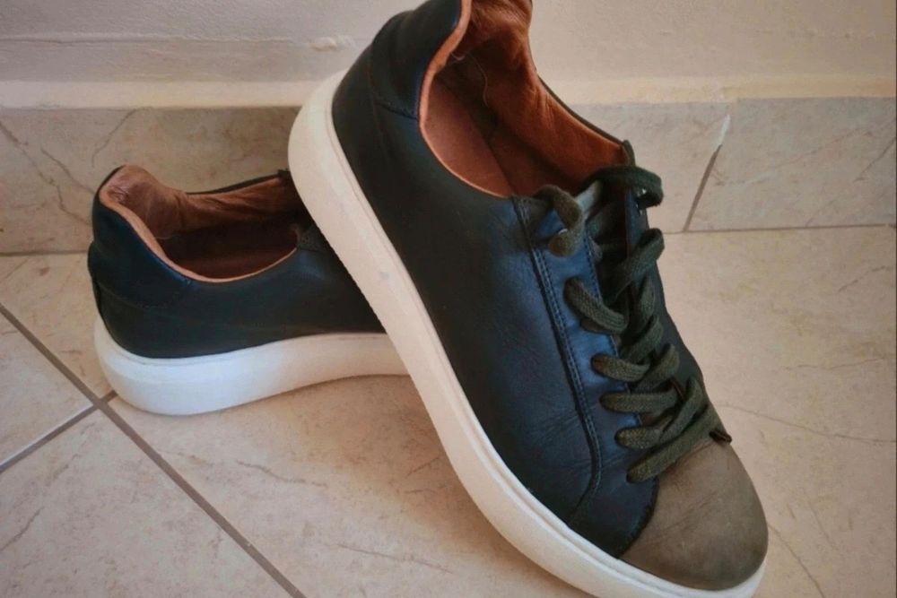 Pantofi  mărimea 42, Bigotti din piele naturala, stare foarte buna