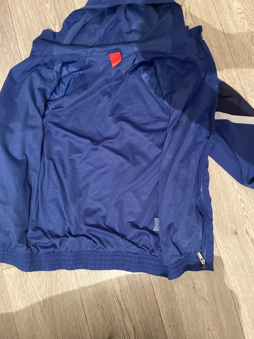 Продам ветровку псж