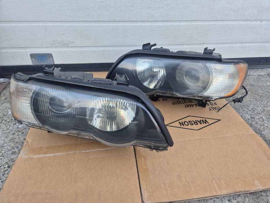 Faruri Originale Xenon BMW X5 E53. 1999-2003.Volan stinga. Preț bucata