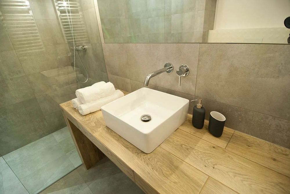 Продава се Двустаен апартамент в София, Надежда 2 - 62 кв.м за 1069 €/кв.м - Снимка #3