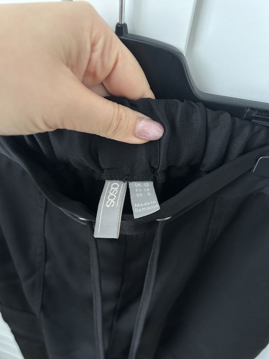 Pantaloni cargo negri ASOS