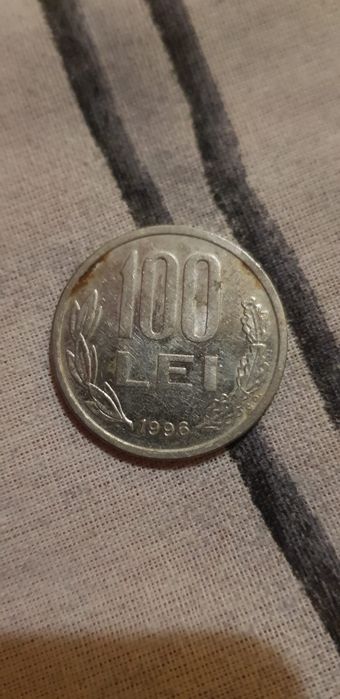 Vând monede de 100 de lei