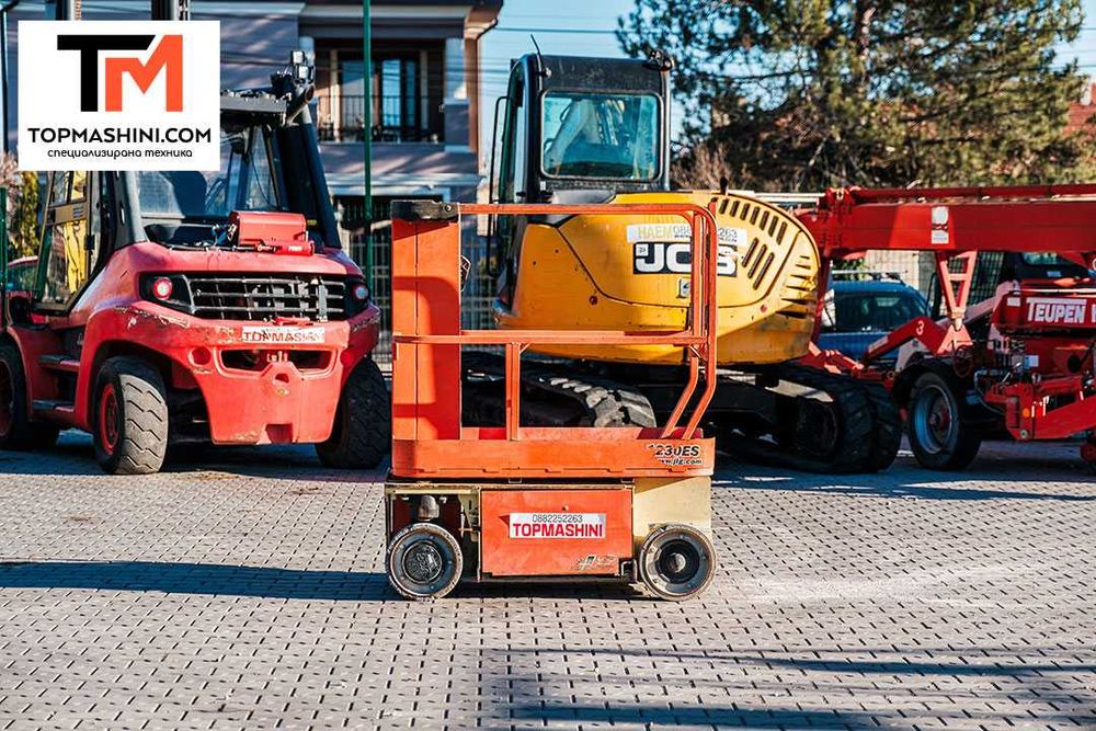 Ножична вишка JLG 1230ES