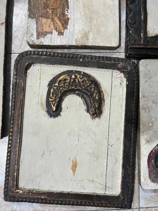 Vand icoane/picturi pictate manual neterminate