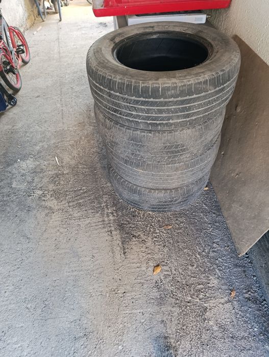 Продам  резину летный