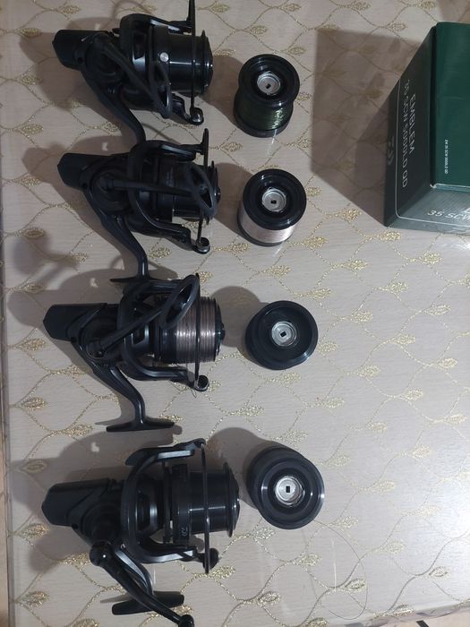 Set 4 mulinete daiwa emblem 35 scw 5000ld qd