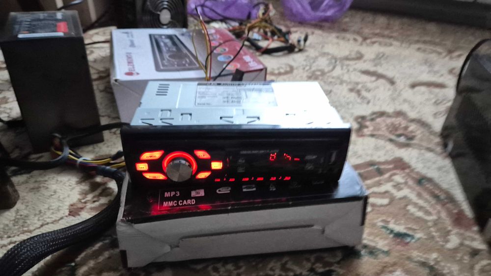 продам магнитолу sony cdx ca900