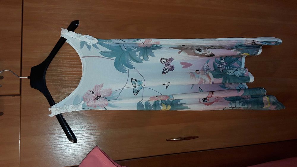 Летни рокли момиче 11 г. плюс лятна шапка 40 лева