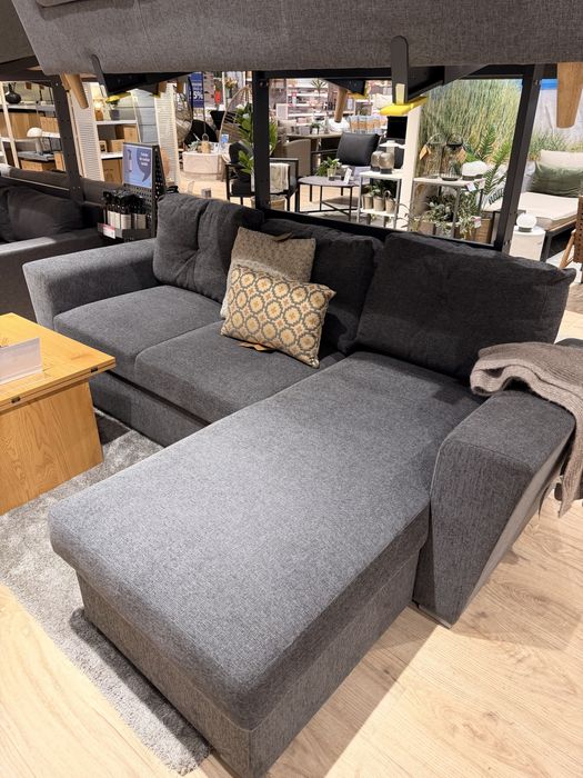 Vand coltar extensibil folosit