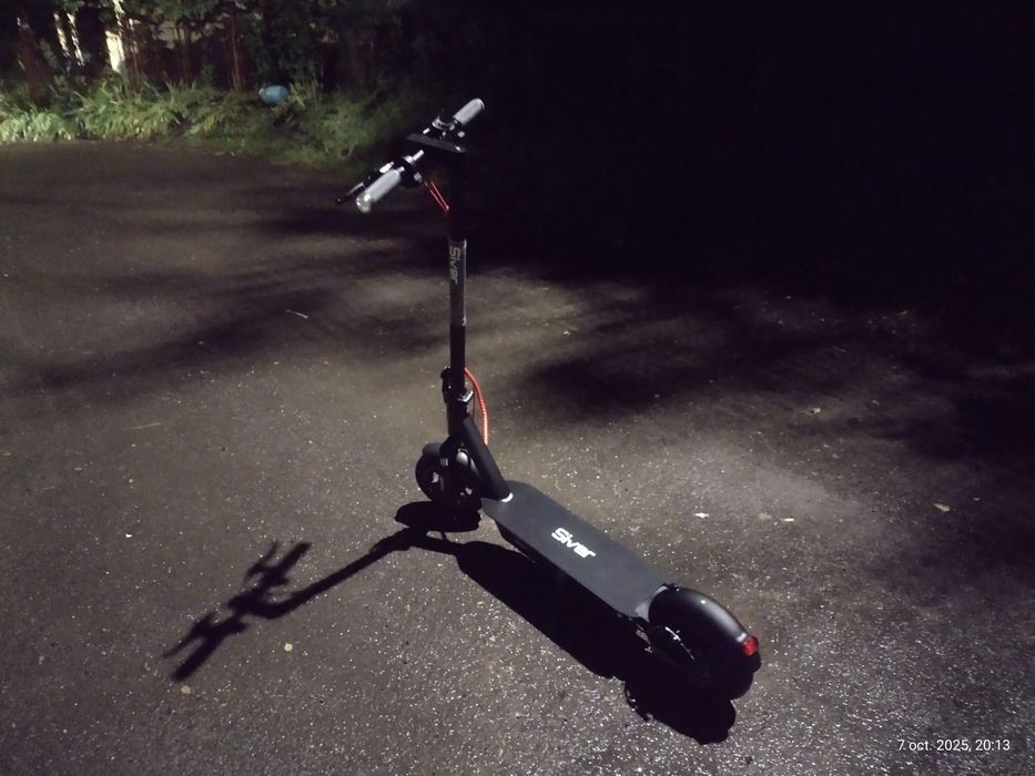 Trotinetă electrica siver 10 plus , cu mici defecțiuni