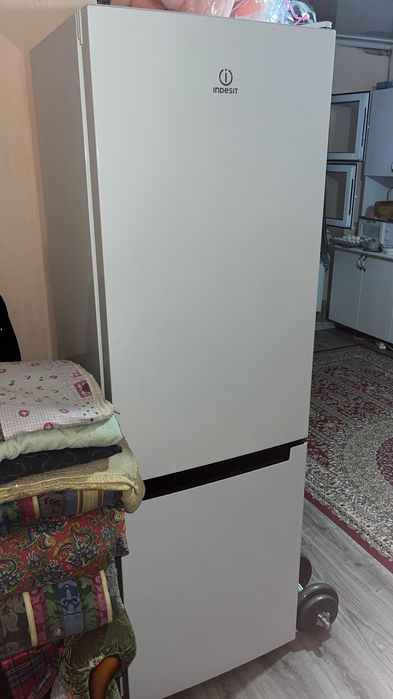 INDESIT Холодилник