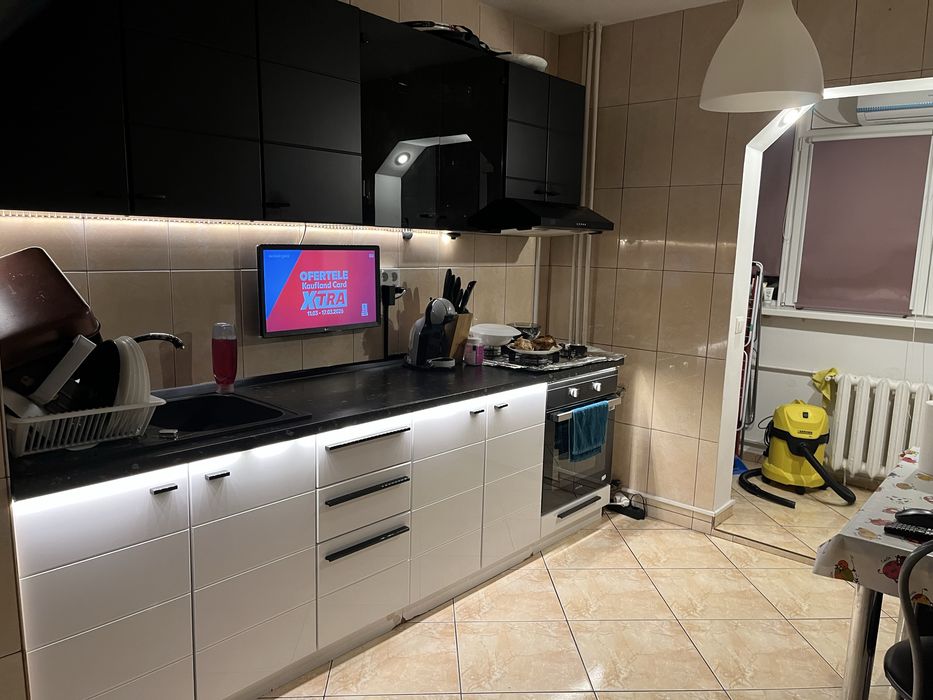 Bucatarie completa cu electrocasnice