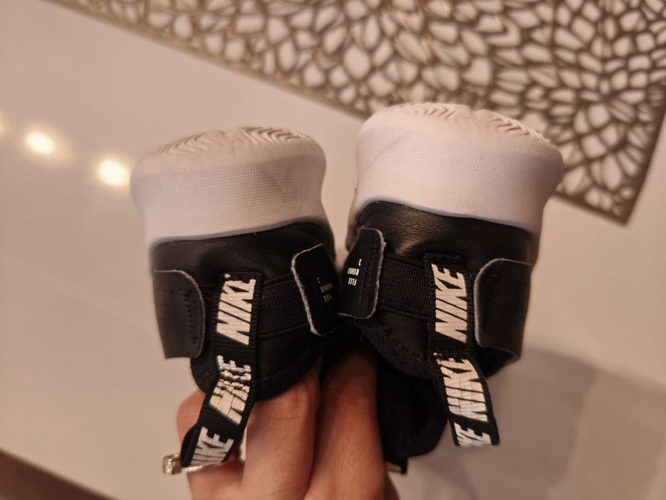 Боти, ботуши, маратонки Nike Puma Reserved