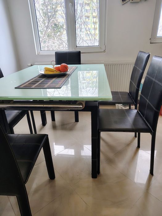 Маса + столове ,комплект