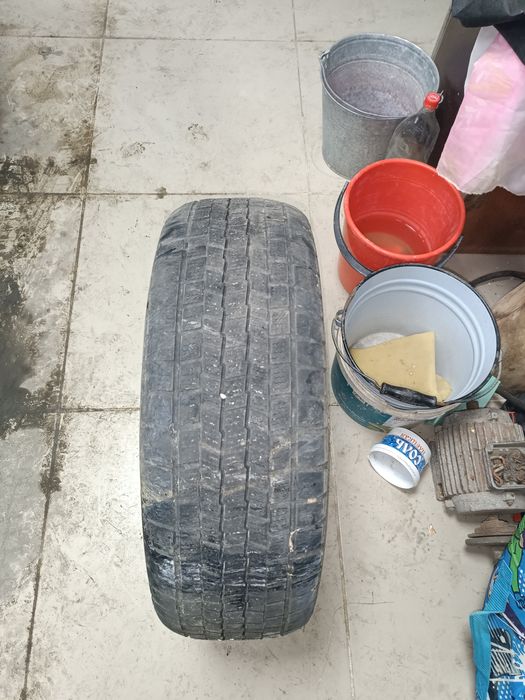 Продам шина липучка р 16