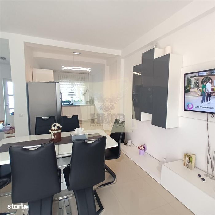 Casa cu 3 camere 3 balcoane si parcare privata in Selimbar