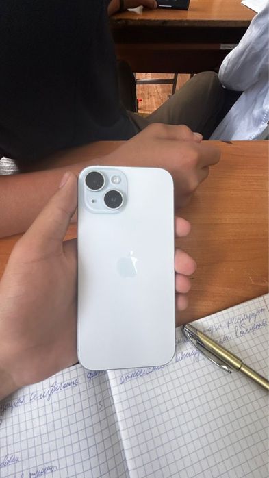 Iphone 15 blue 93 акб
