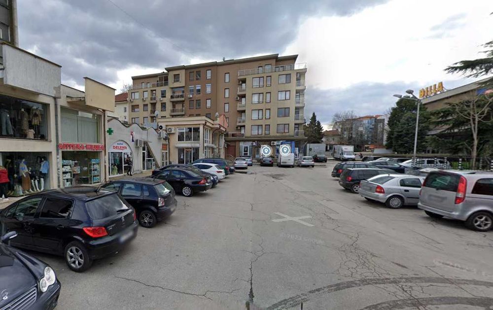 Дава се под наем Магазин в Харманли - 74 кв.м за 306 € - Снимка #2