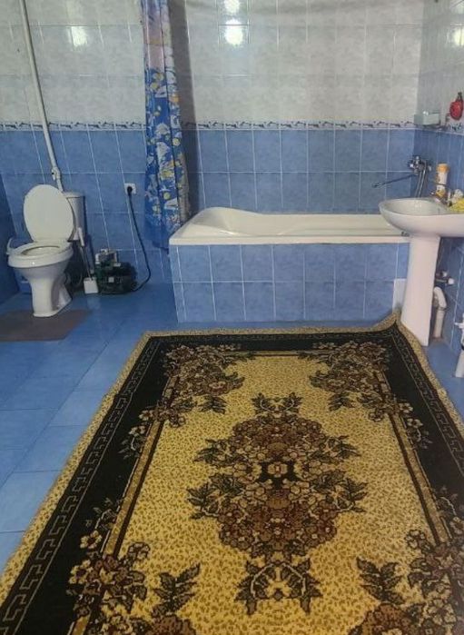 Satkak MFYda 8 sotixli, 7 xonali yangi remontli uy sotiladi