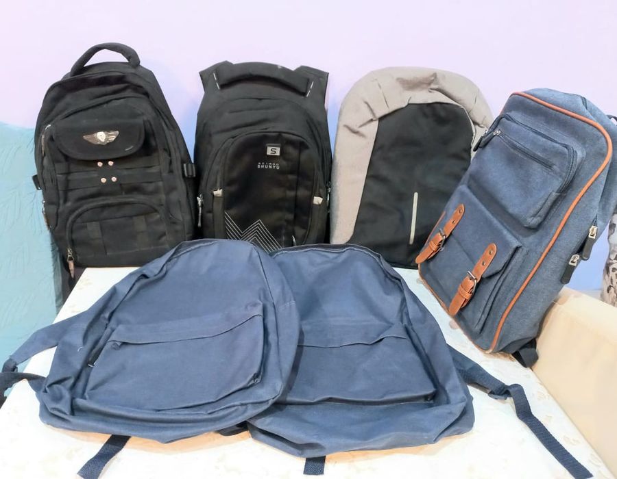 В продаже фирменные рюкзак .