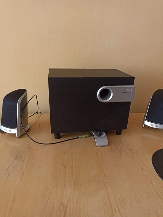 Уредба  Philips с две колонки