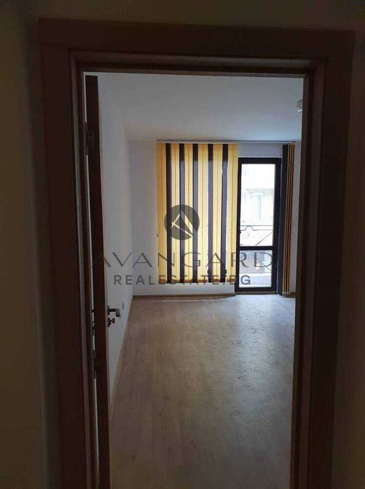 Продава се Офис в Пловдив, Кършияка - 121 кв.м за 1500 €/кв.м - Снимка #2