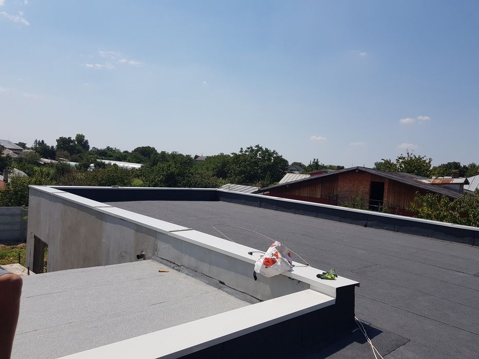 Hidroizolații și Reparații Acoperișuri Satu Mare | Rezistent la Zăpadă și Ger | Preț Corect