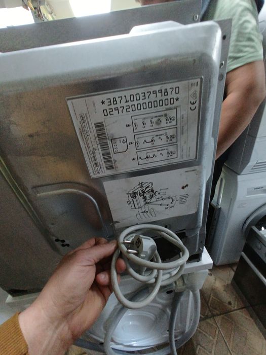 Уникална печка за вграждане с керамичен плот Сименс Siemens със самопочистване PIROLISE Made in Germany 2 години Гаранция!