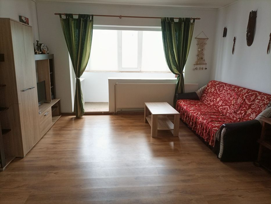 Garsonieră spațioasă, confort 1, 40,9 mp, etaj 2, complet mobilată – Târgu Ocna