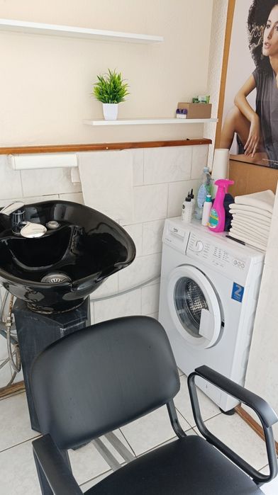 Сдается парикмахерская на кшт