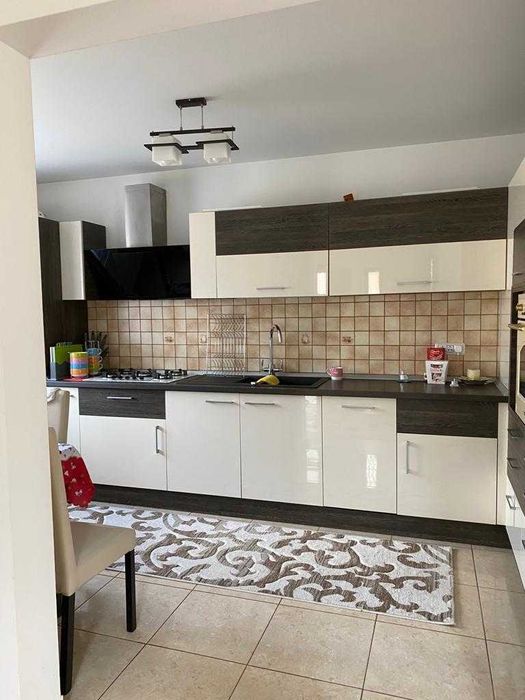 Casa individuala, situata in Ipotesti, in zona clinicii Hereditas.