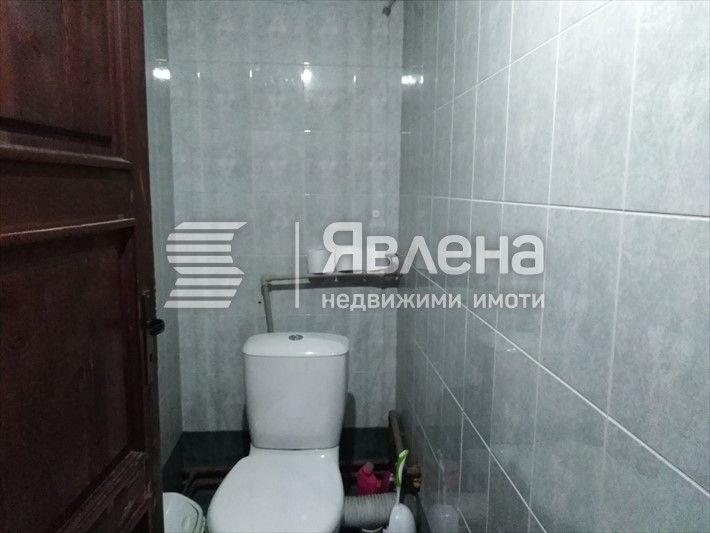 Продава се Промишлена сграда в с. Змейово, Област Стара Загора - 850 кв.м за 389 €/кв.м - Снимка #8