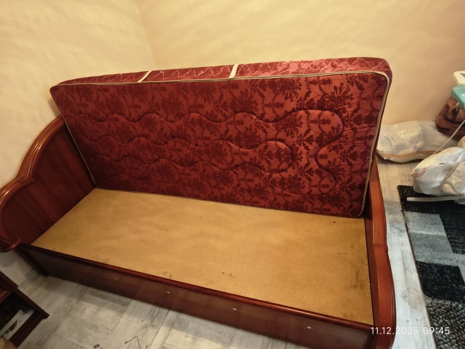 Vând pat mare! Pentru un somn adânc.