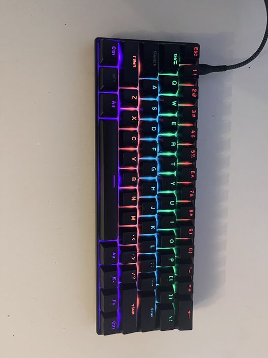 Продам игровой ноутбук Monster