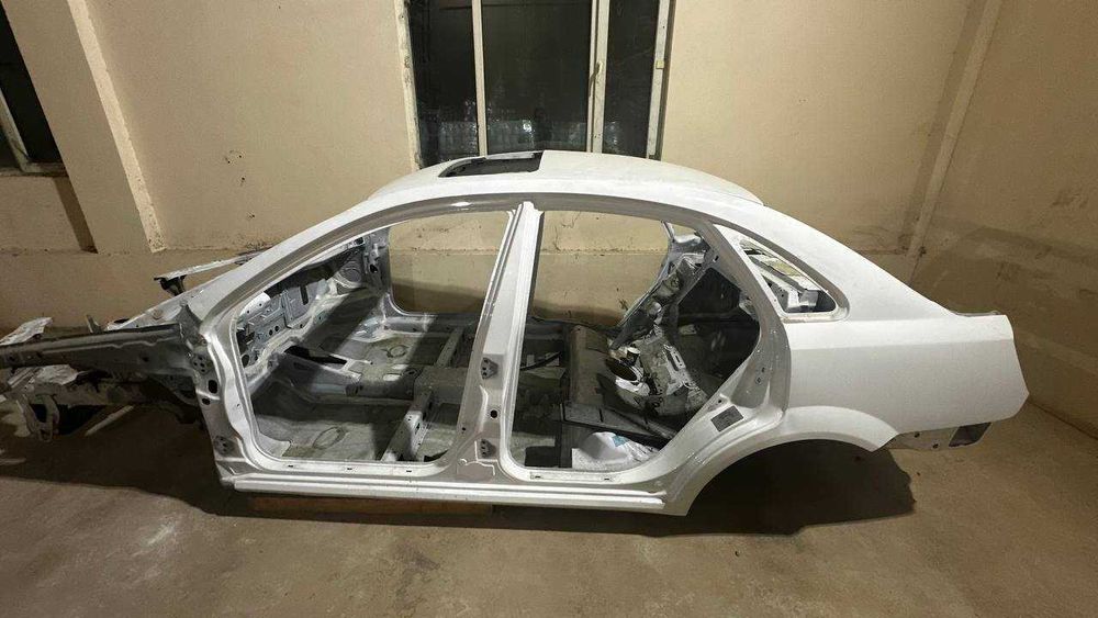 KUZOV Gentra rama sotiladi