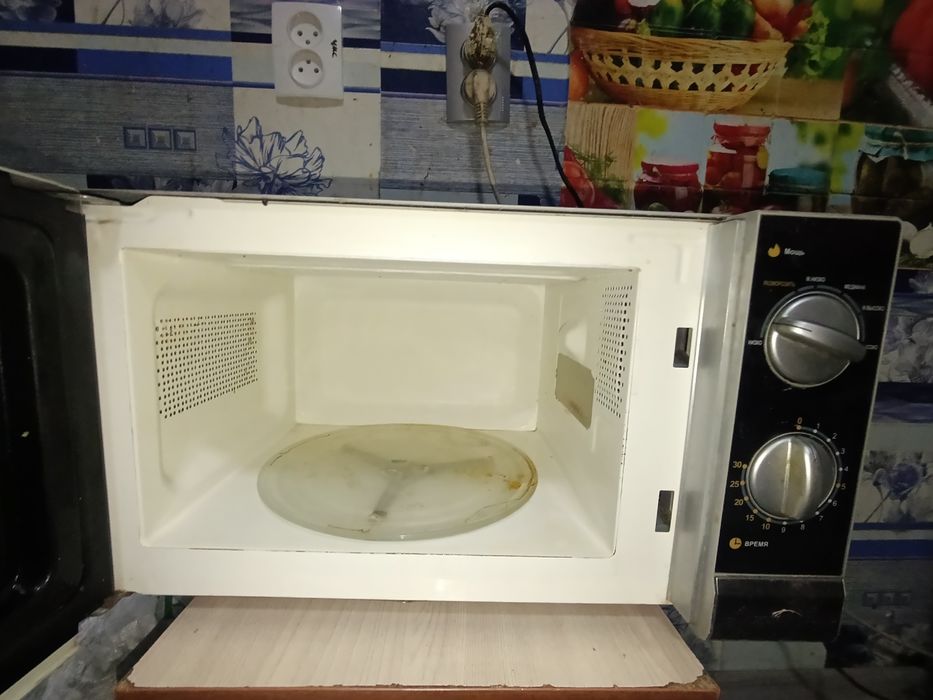 Продам микроволновую печь sess