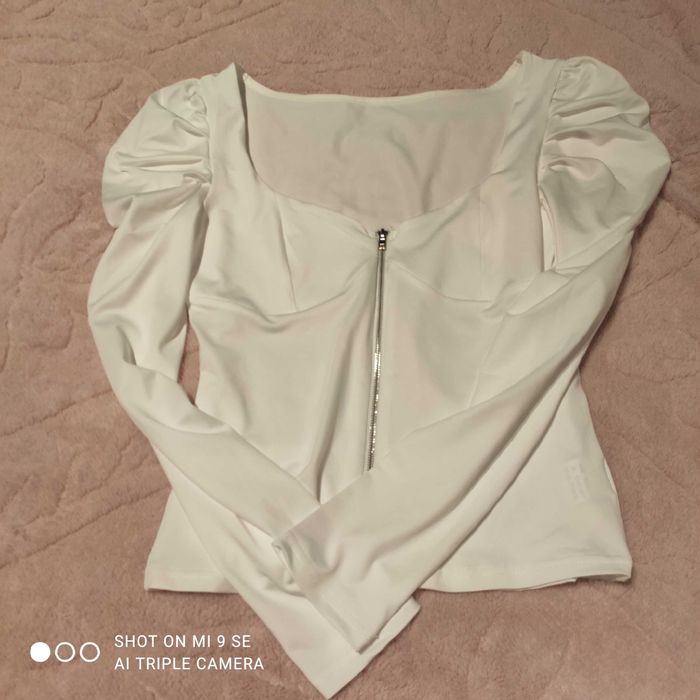 Bluza albă eleganta