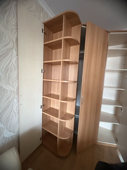Угловой шкаф в идеальном состоянии