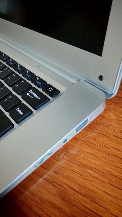 Лаптоп 13.3 inch