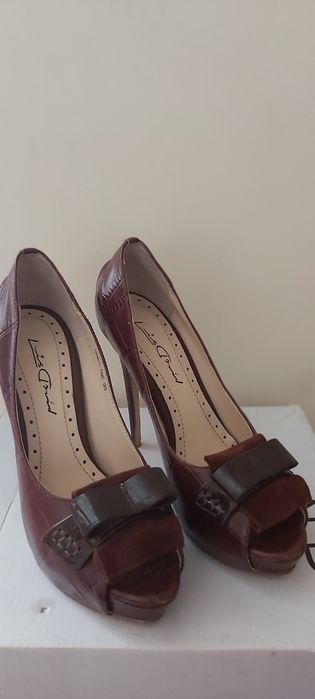 Продам туфли, босоножки