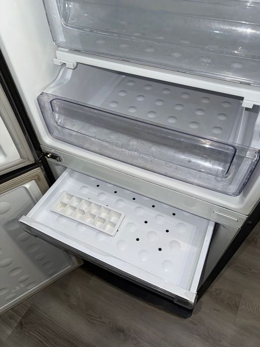 Продам холодильник Samsung!