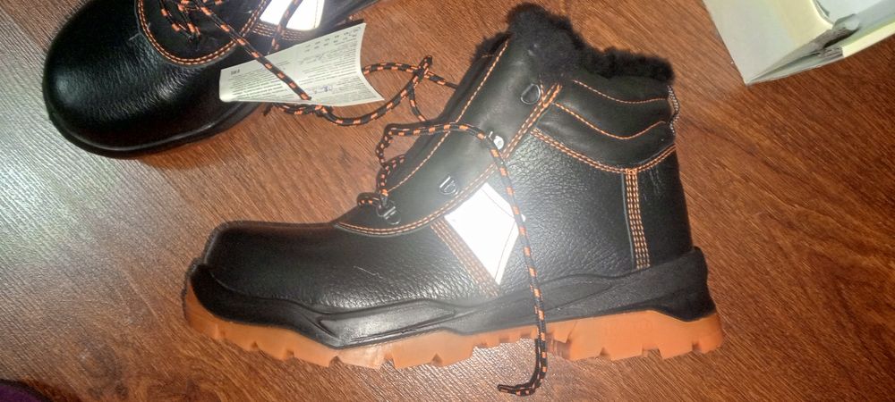 Зимние меховая ботинки