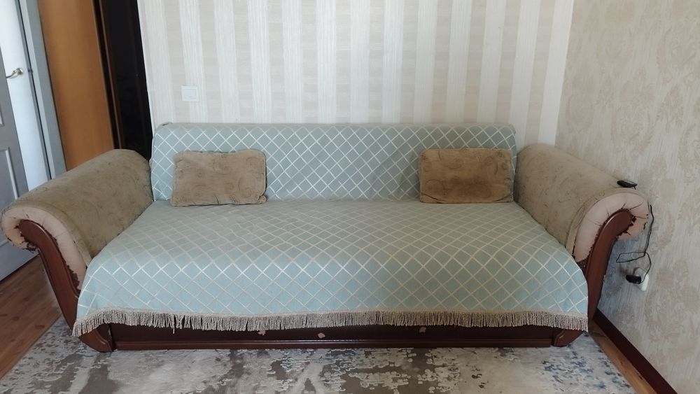 Продам диван раскладной состояние хороший